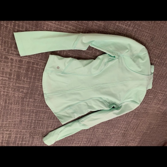 Lululemon 🍋 mint green zip up jacket. - Picture 7 of 10